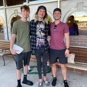 Meet your Posher, Devon